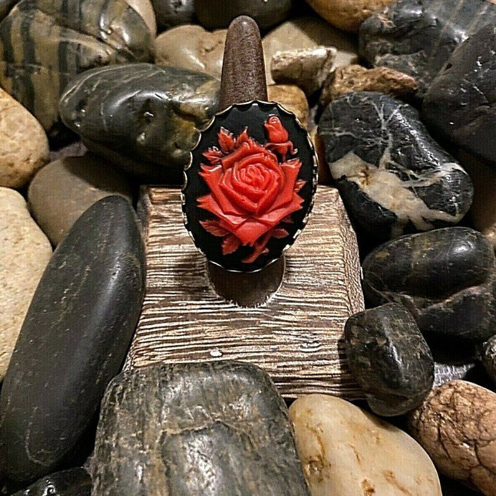 Christmas gift Daughter mom Gothic Steampunk ring  RED Full Bloom Rose Cameo